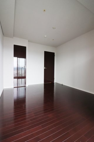 【洋室】 | サザンスカイタワーレジデンス 36F | ●駐車場空き有り！トランクルーム空き有り！