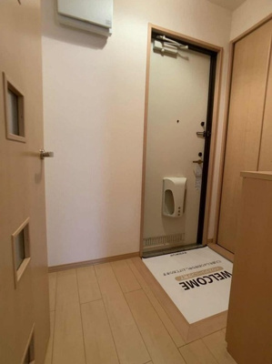 【玄関】 | グランソシエB