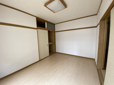 【洋室】 | 第3ウチダハイツ | 南側