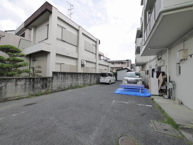 吉田マンションの駐車場|駐車場完備です