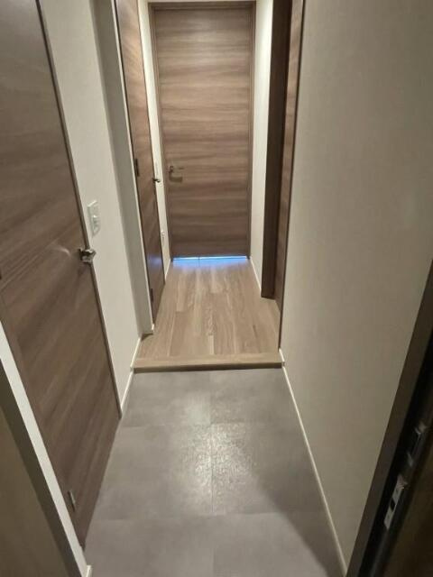 プラウドタワー小岩ファーストの玄関