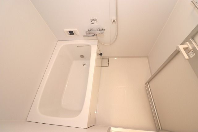 SORAの浴室|落ち着いた空間のお風呂です
※反転の場合あり