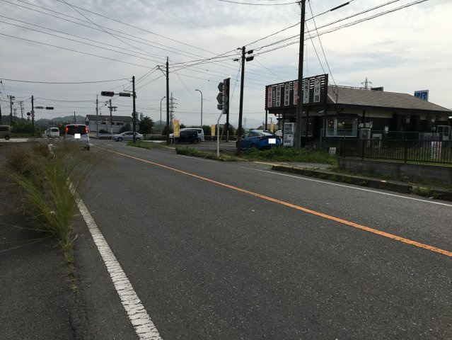 錦町上中田　売土地の前面道路含む現地写真