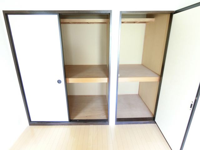 リバティハイツの収納