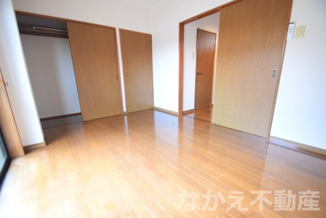 【寝室】 | 落ち着いて過ごせるお部屋なので、寝室にいかがでしょうか