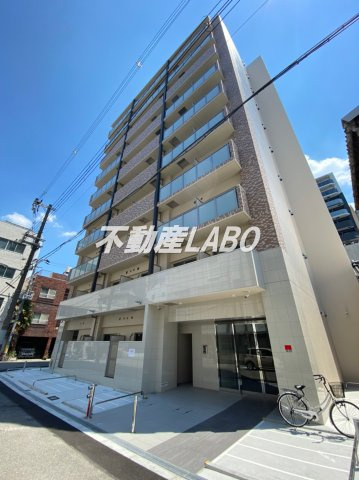 ワールドアイ阿波座WESTの外観