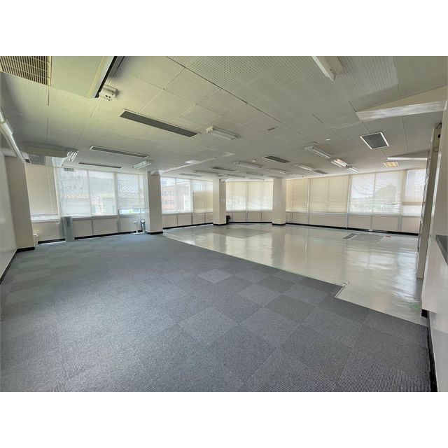 岐阜タバコ会館の内装