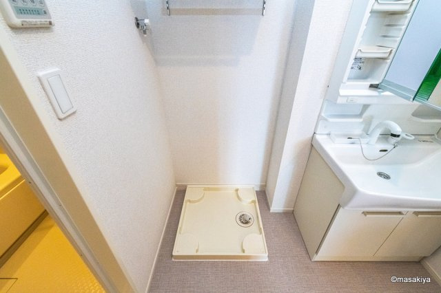 コーポラス院台　Aの洗面所