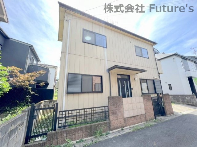 吉川市中野　中古戸建の外観|クロス全室貼替・キッチン・浴室・トイレ・洗面台等新規交換済み