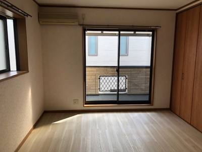 【洋室】 | プラムハイツ | 使い勝手のいい洋室です