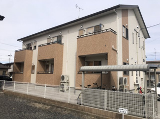 【外観】 | お洒落な外観で窓ガラスは外から見えずらいフィルム加工されています。