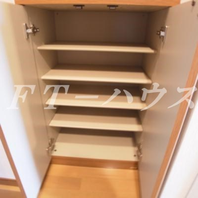 ウイングテラス前原　３０７の収納