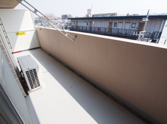 【バルコニー】 | 参考写真　同物件別のお部屋の写真です