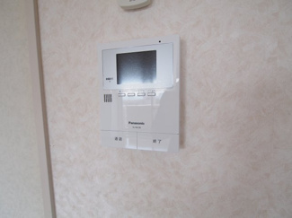 【セキュリティ】 | 参考写真　同物件別のお部屋の写真です