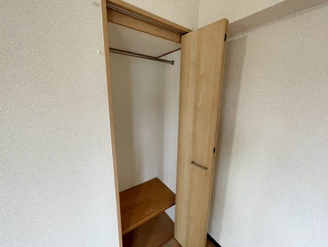 19サンライズ上小阪の収納