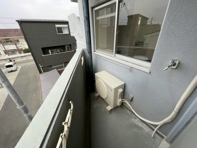 19サンライズ上小阪のバルコニー