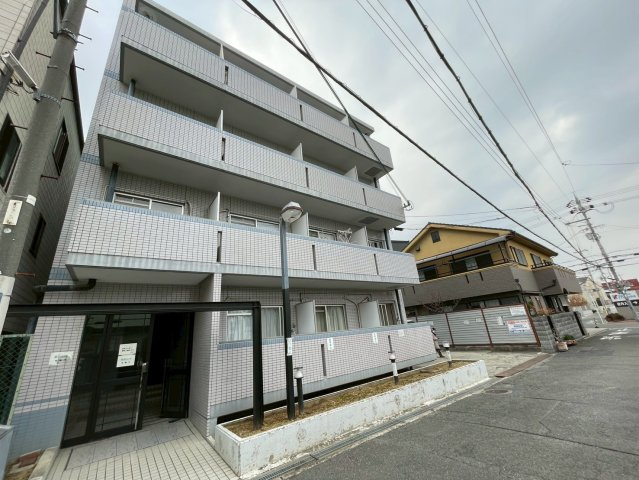 19サンライズ上小阪の外観