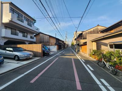 カーサ小紅屋の周辺|前面道路