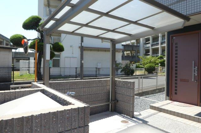 倉敷市西中新田のアパートのその他共用部分|駐輪場