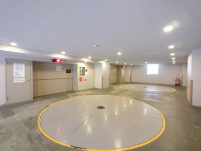 【駐車場】 | ヴァンティアン横濱 | ターンテーブル付駐車場です。