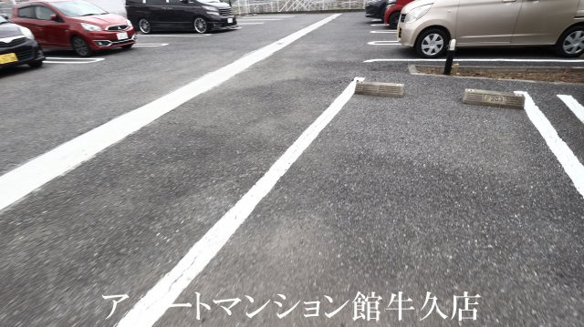 レジデンスさくら台Ｅの駐車場|駐車場