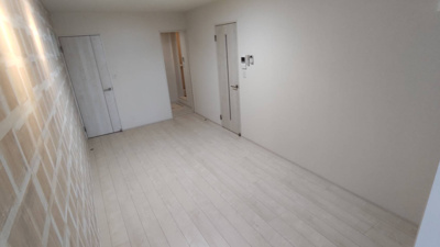 【洋室】 | フジパレス西淡路３番館 | 8.8帖のお部屋です