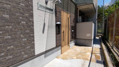 【エントランス】 | フジパレス西淡路３番館 | 清掃の行き届いたきれいなエントランスです