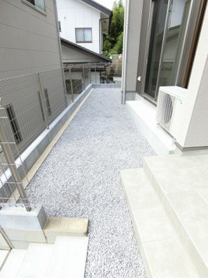 【庭】 | casita東百合丘1/カシータ | 南向きの専用庭です！お庭でゆったり過ごしたり、ガーデニングなども楽しめますね♪