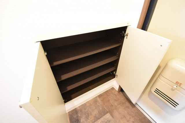 パレス金ヶ原の収納|靴箱