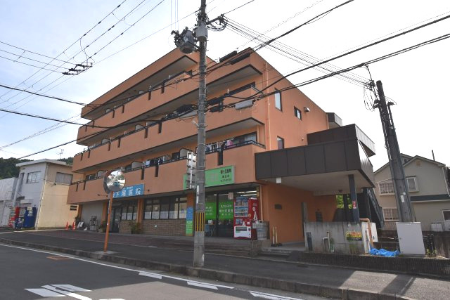 パレス金ヶ原の外観