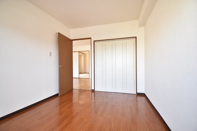 パレス金ヶ原の寝室