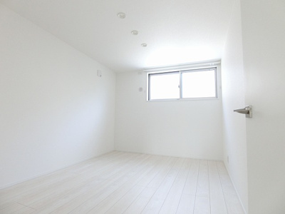 【洋室】 | casita東百合丘3/カシータ | 2階・洋室6帖☆洋室のお部屋は趣味のお部屋としても便利に使えますね♪