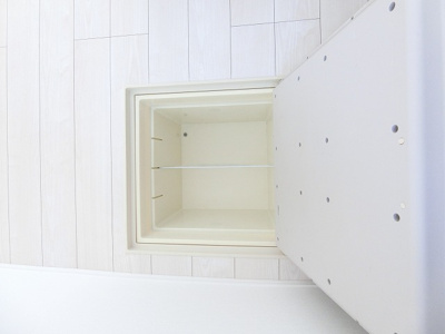 【収納】 | casita東百合丘3/カシータ | キッチンにある床下収納です！食品・日用品の保存に便利ですよね☆調味料などの買い置きにもぴったり♪