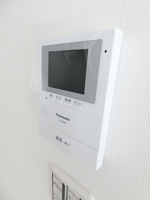 【セキュリティ】 | casita東百合丘3/カシータ | 防犯対策に有効なカメラ付きインターホン！録画機能が付いているので留守中の訪問者まで確認できます♪