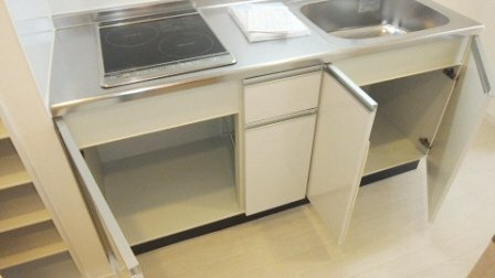 リブリ・ＭＩＹＡＢＩのキッチン|たっぷり収納キッチンです！