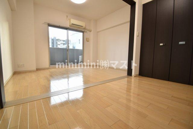 ISM谷町六丁目の居間・リビング