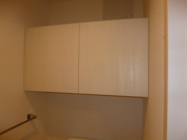 エムスラッシュのトイレ|トイレ棚