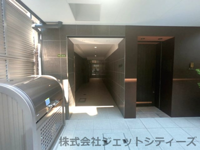 【エントランス】 | NUI南森町