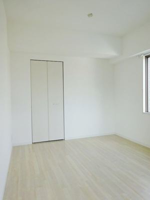 【寝室】 | ネオソレイユ