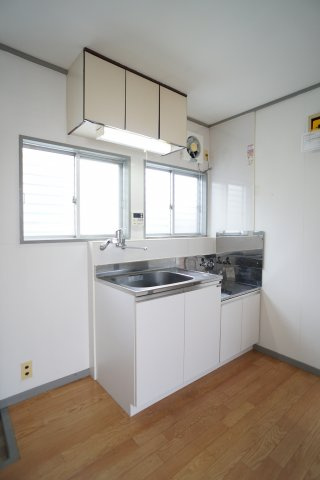 大窪ハウスのキッチン|キッチンにはガスコンロを設置できます♪