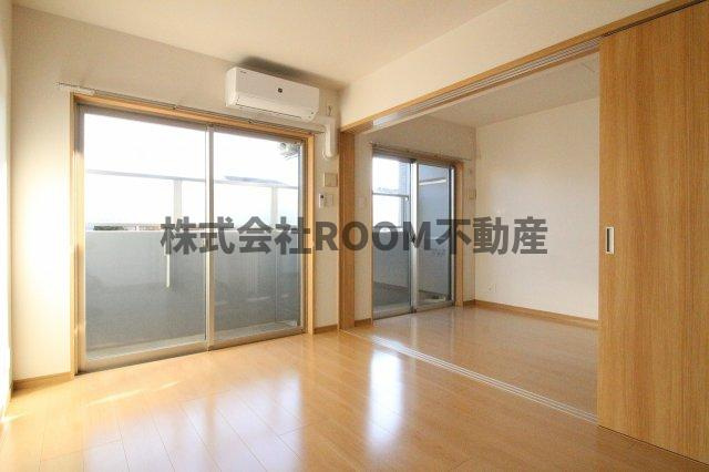 ライズ霧島の居間・リビング|リビングです