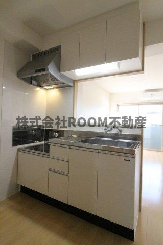 ライズ霧島のキッチン|コンパクトなキッチンで掃除もラクラク