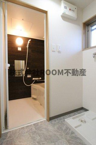 ライズ霧島の洗面所|スペースが確保できる洗面所です