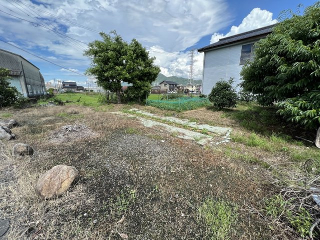 井上町土地の外観