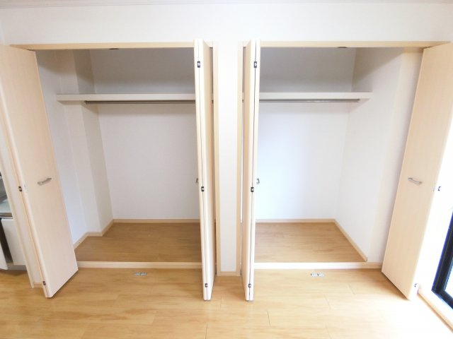 シャングリラ滝谷の収納|別部屋内装写真