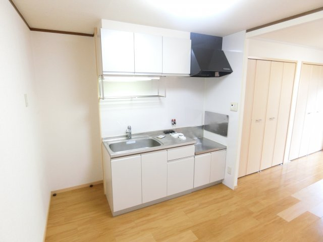 シャングリラ滝谷のキッチン|別部屋内装写真