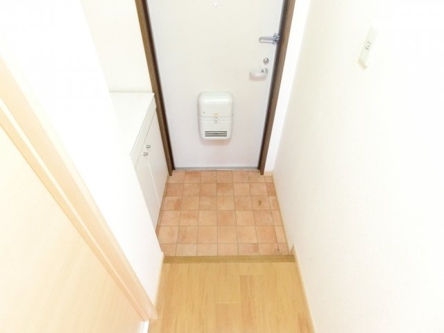 シャングリラ滝谷の玄関|別部屋内装写真