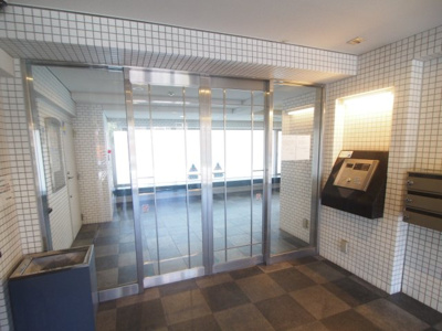 【エントランス】 | コンフォート中野島 | 落ち着いたエントランスです