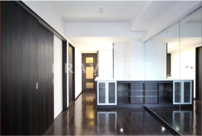 エステムプラザ大手前エヴァース BRAVI不動産の居間・リビング|【エステムプラザ大手前エヴァース】床暖房があり冬でも暖かいです