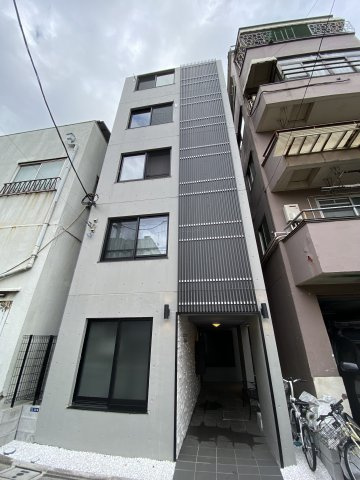 Luxe residence菊川の外観